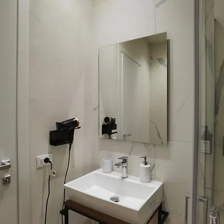 Alojamento de Acomodação e Pequeno-almoço Tersikore Bedrooms 3*