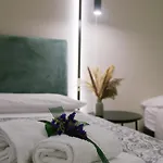 Tersikore Bedrooms Bed & Breakfast 3*